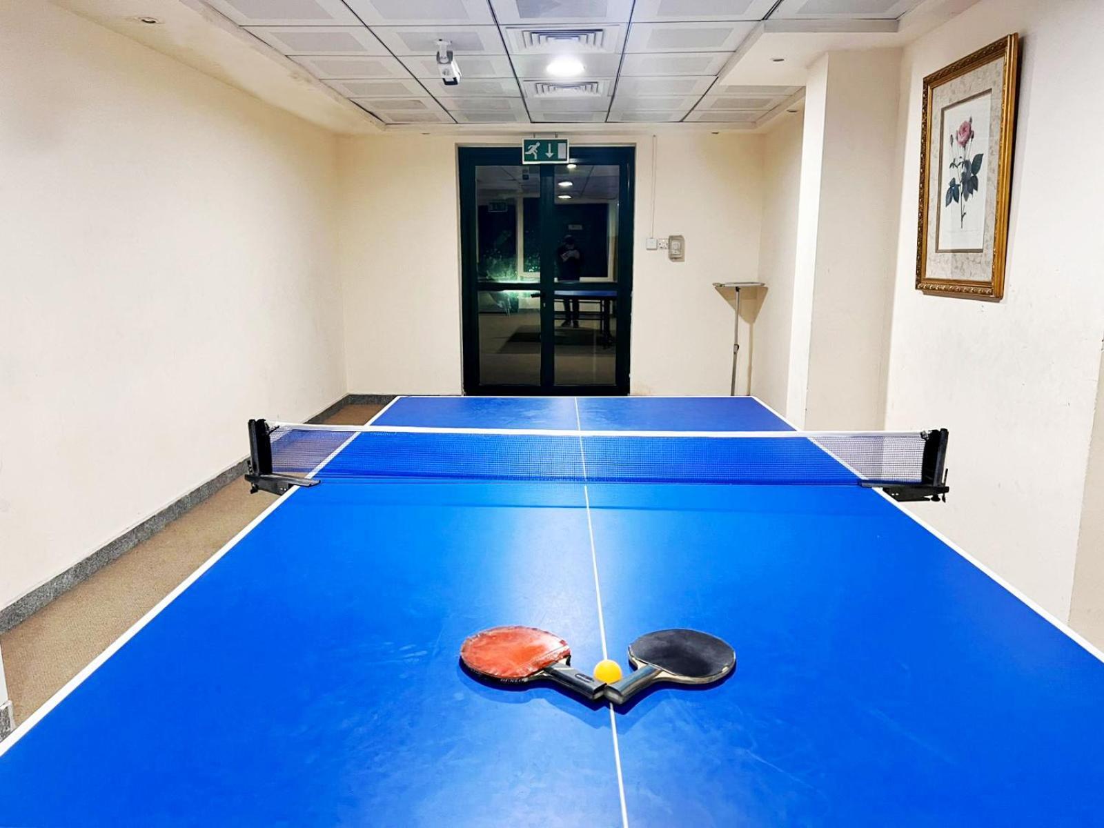Quiet Partition Room In Tecom Barsha Heights Dubai Exterior photo