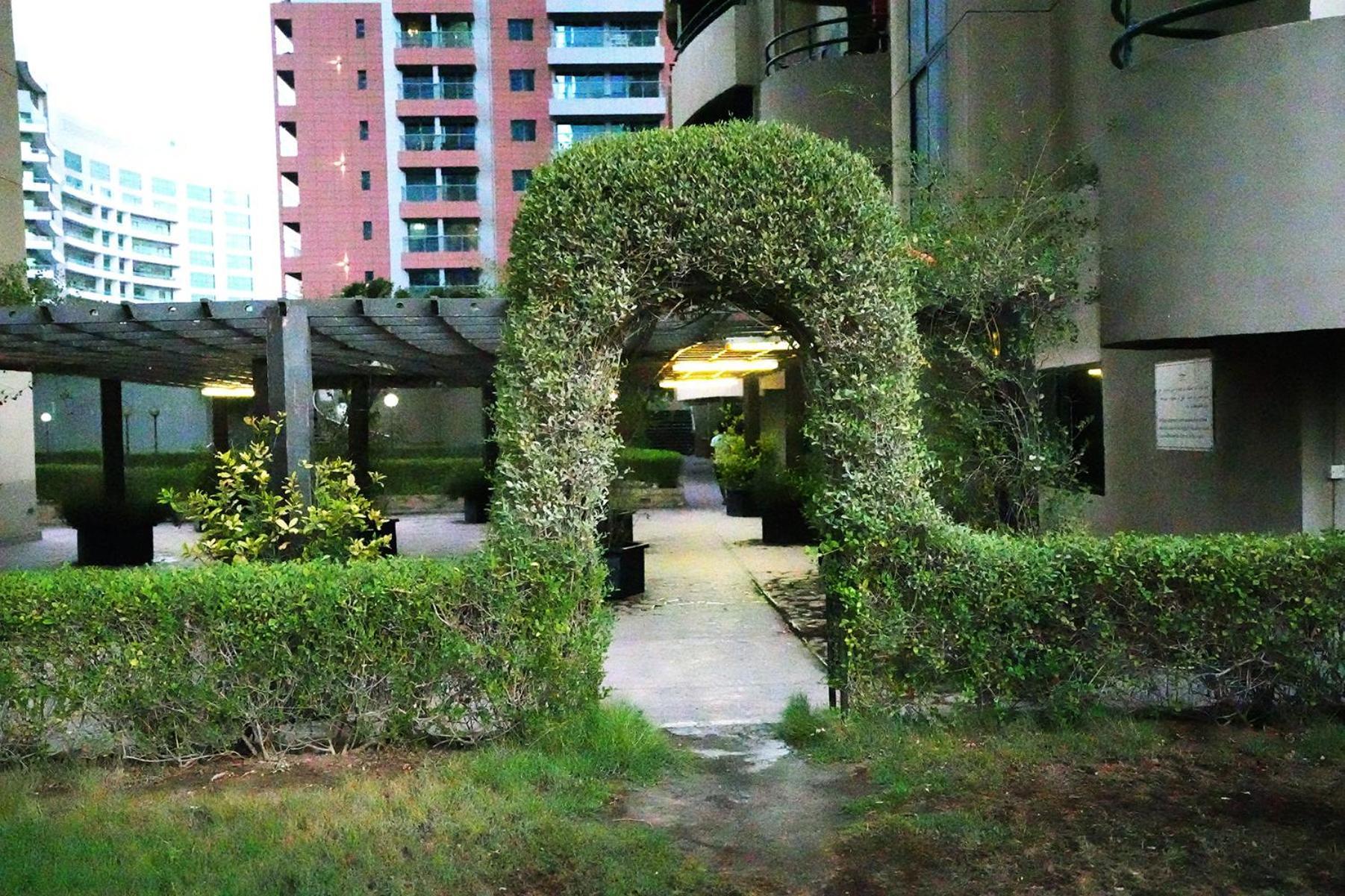 Quiet Partition Room In Tecom Barsha Heights Dubai Exterior photo